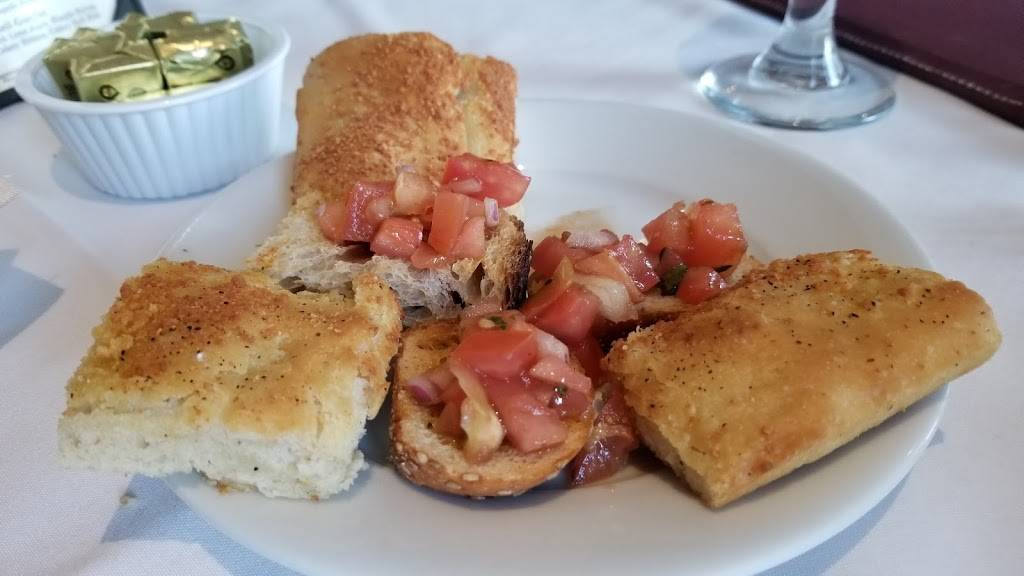 Casa di Fratelli | restaurant | 477 Old Country Rd, Westbury, NY 11590, USA | 5163853700 OR +1 516-385-3700