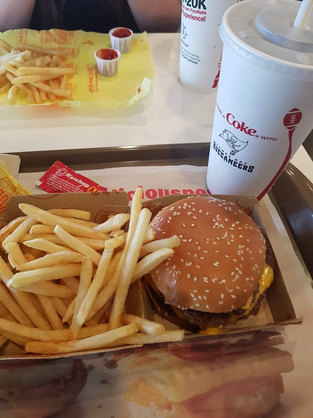 McDonalds | cafe | 8223 Vineland Ave, Orlando, FL 32821, USA | 4072380515 OR +1 407-238-0515