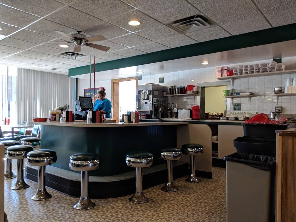 Schoops Hamburgers | restaurant | 215 Ridge Rd, Munster, IN 46321, USA | 2198366233 OR +1 219-836-6233