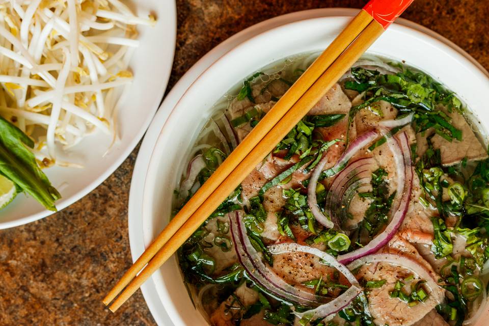 Bun You Banh Mi | restaurant | 18333 Egret Bay Blvd #135, Houston, TX 77058, USA | 2819579659 OR +1 281-957-9659