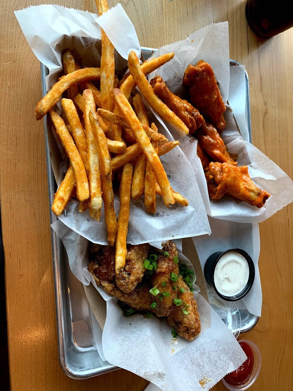 Fire Wings Sacramento | restaurant | 1229 Howe Ave Ste B, Sacramento, CA 95825, USA | 9166049464 OR +1 916-604-9464