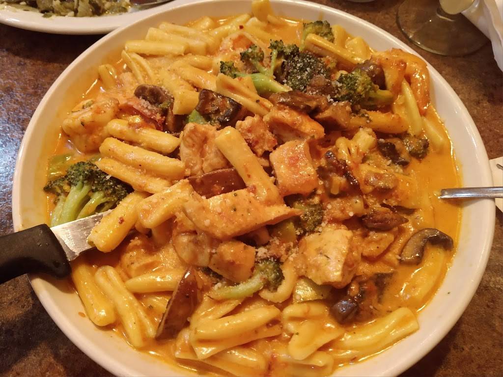 Salvatores Italian Grill | restaurant | 4831 Mahoning Ave, Youngstown, OH 44515, USA | 3307992285 OR +1 330-799-2285