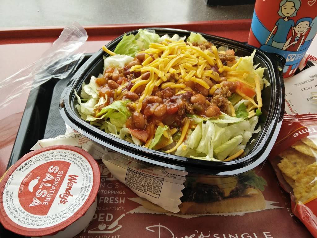 Wendys | restaurant | 2280 Randall Rd, Carpentersville, IL 60110, USA | 8475519694 OR +1 847-551-9694