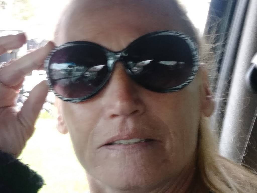 Casse Croute Chez Mom Patate | restaurant | 280 Rue Principale, Plaisance, QC J0V 1S0, Canada | 8194276562 OR +1 819-427-6562