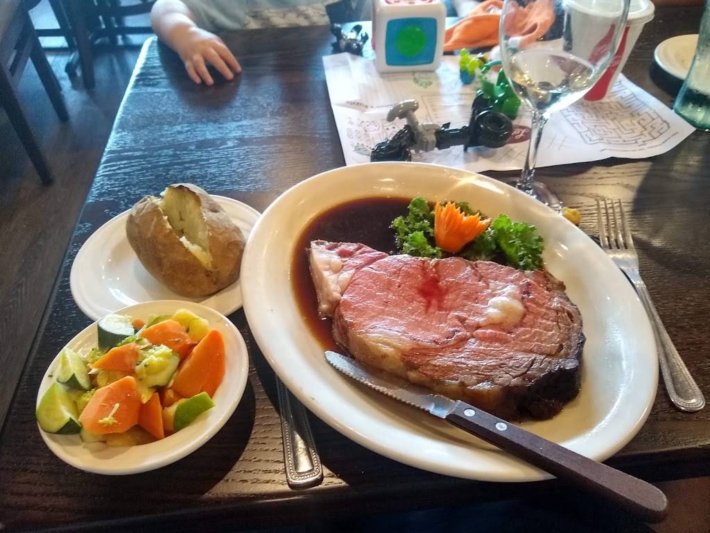 Lorenzos Italian Restaurant | restaurant | 500 W Grove St, Middleborough, MA 02346, USA | 5089473000 OR +1 508-947-3000