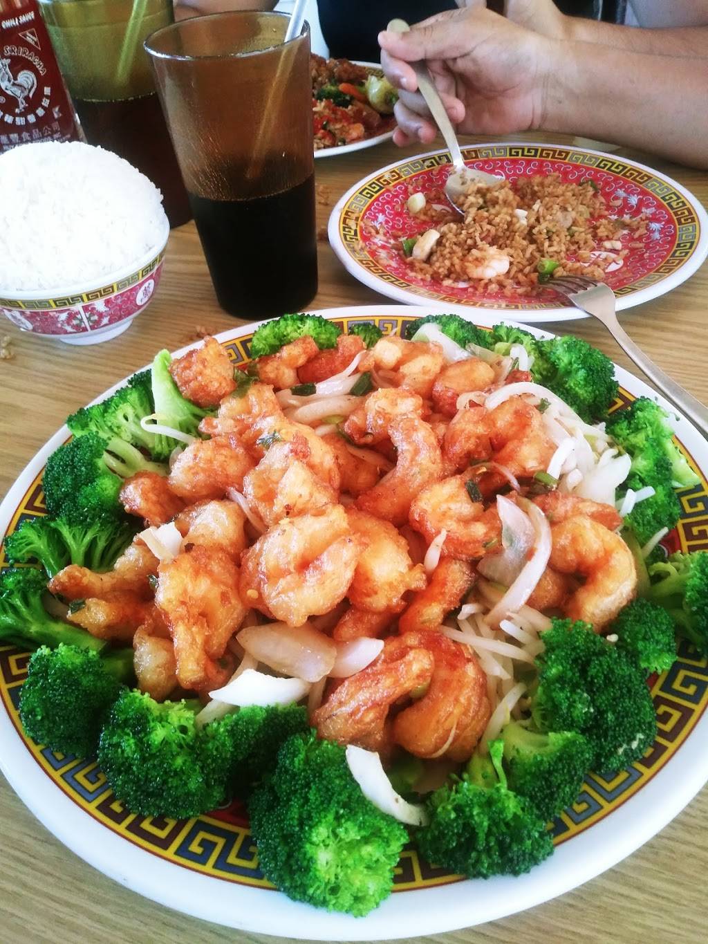 Lung Mon El Jibarito | restaurant | Sta. Julia 6523, Salvatierra, Tijuana, B.C., Mexico | 016646765148 OR +52 664 676 5148