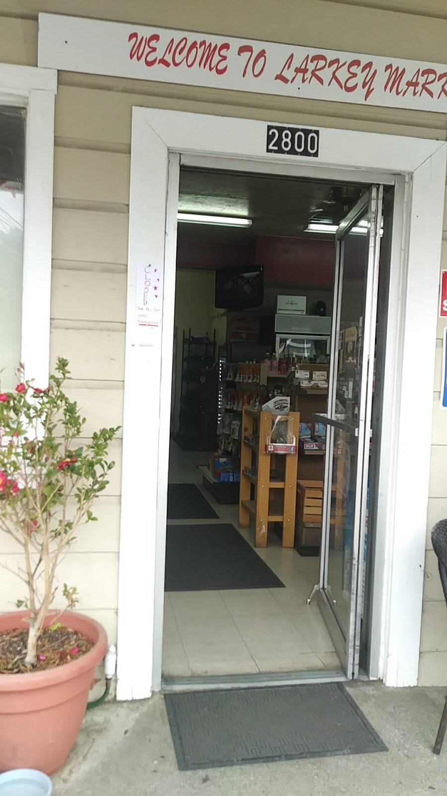 Larkey Market & Deli | cafe | 2800 Larkey Ln, Walnut Creek, CA 94597, USA | 9259327970 OR +1 925-932-7970