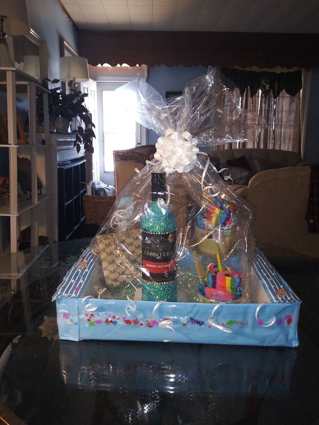 Lucky Garden Restaurant | restaurant | 6201 Elmwood Ave, Philadelphia, PA 19142, USA | 2157243707 OR +1 215-724-3707