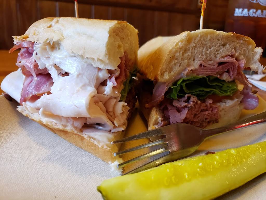 Macados | restaurant | 3744 Candlers Mountain Rd, Lynchburg, VA 24502, USA | 4348456464 OR +1 434-845-6464