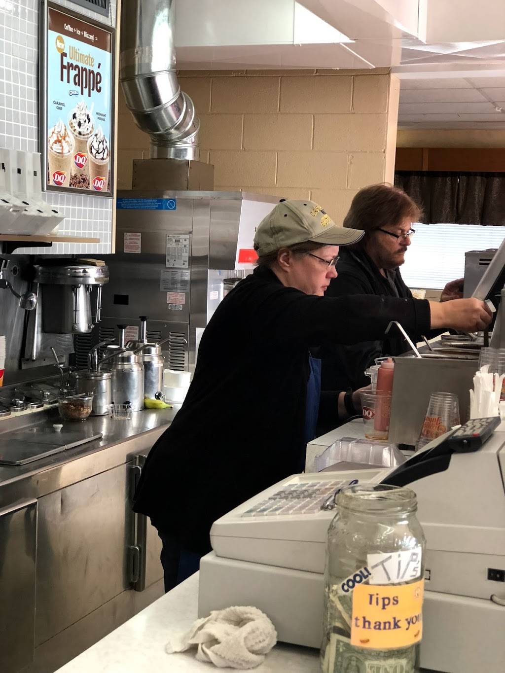 Dairy Queen | restaurant | 6760 N Dixie Dr Hwy, Dayton, OH 45414, USA | 9378901711 OR +1 937-890-1711