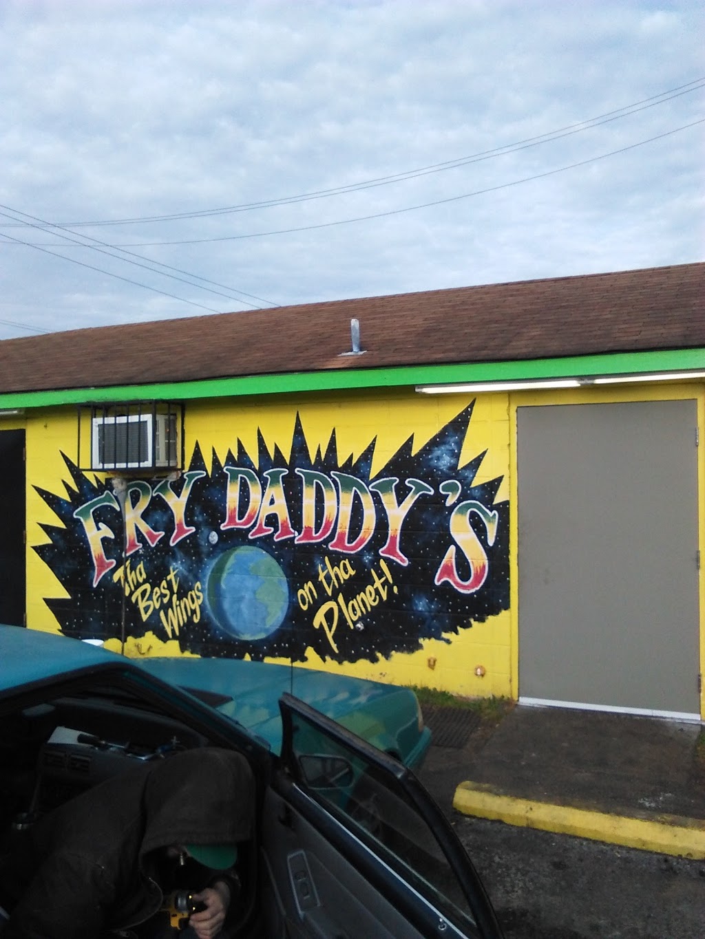 Fry Daddys | restaurant | 2022 St Stephens Rd, Prichard, AL 36610, USA | 2514565858 OR +1 251-456-5858