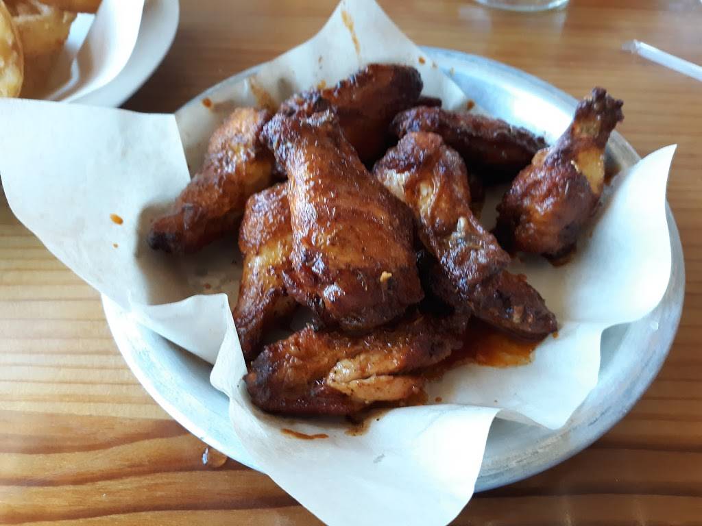 Hooters | restaurant | 1501 E Central Texas Expy, Killeen, TX 76541, USA | 2545014195 OR +1 254-501-4195