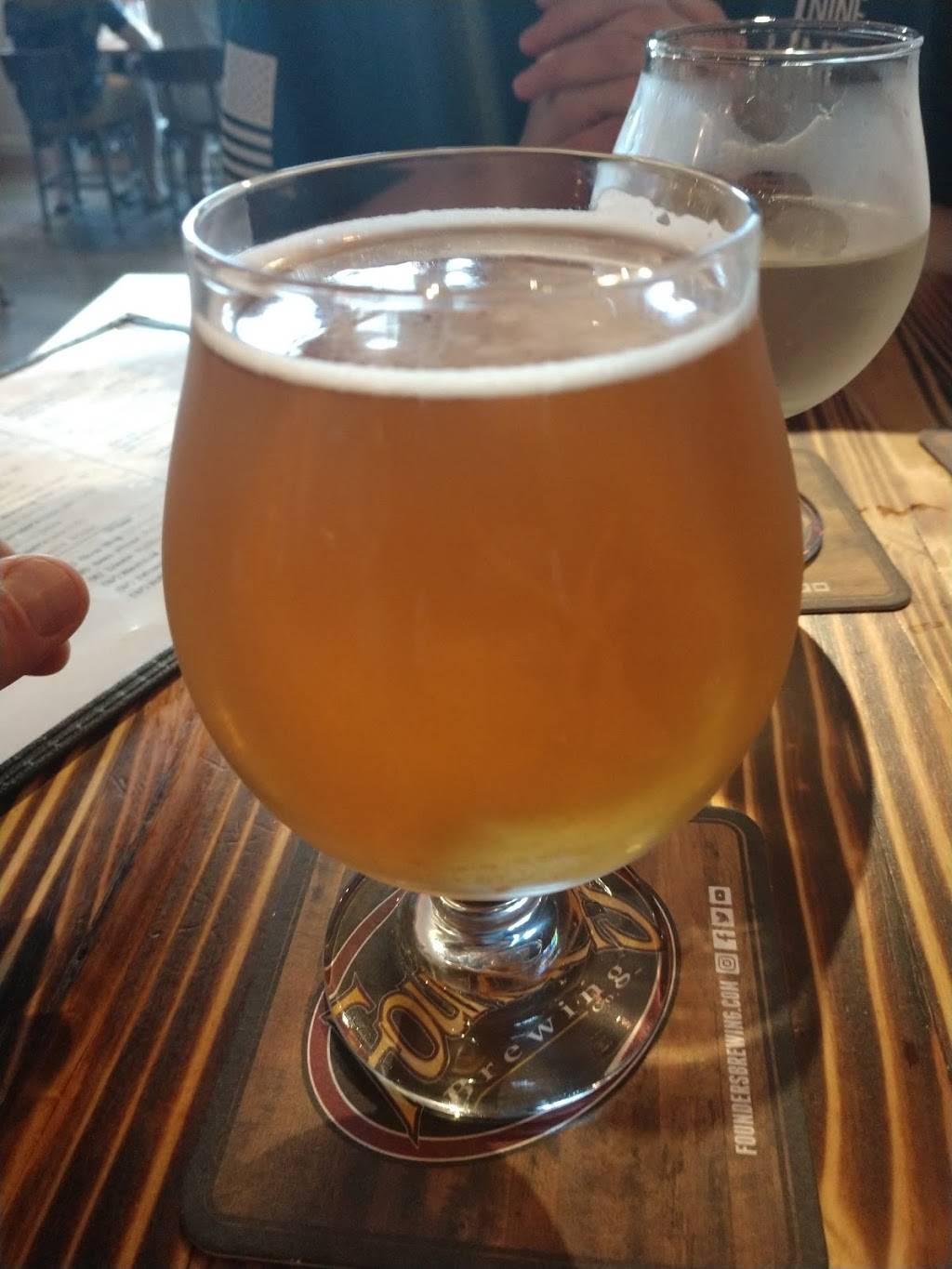 Craft Sliders + Beer | restaurant | 1213 Harney St ste a, Omaha, NE 68102, USA | 4026142063 OR +1 402-614-2063