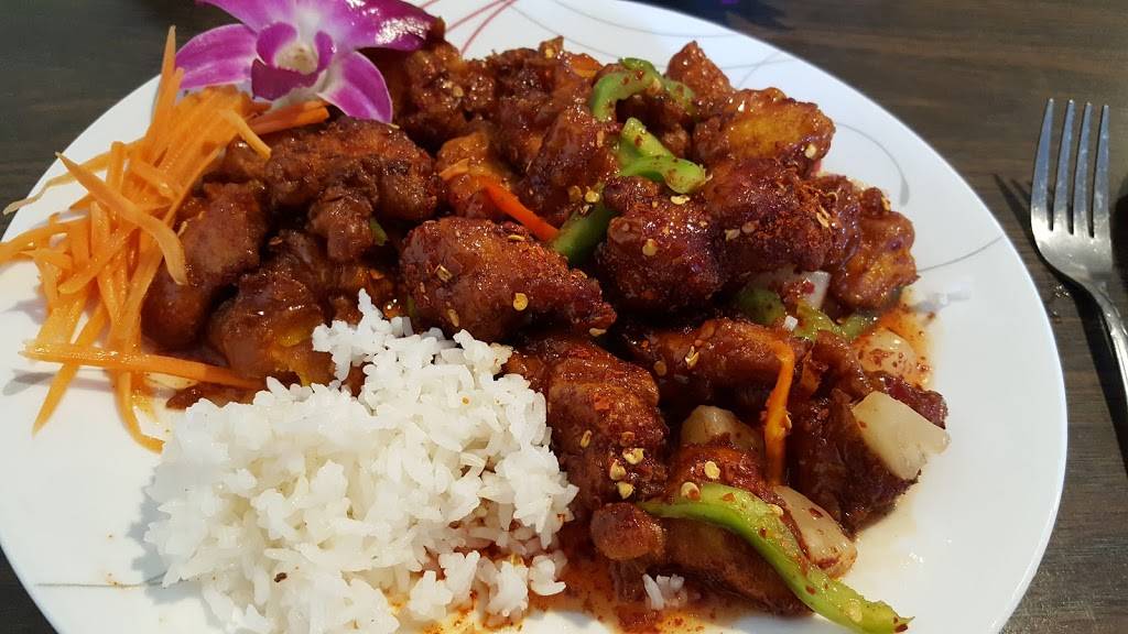 Sukhothai Restaurant | restaurant | 410 Valley Hi Dr #205, San Antonio, TX 78227, USA | 2104639001 OR +1 210-463-9001