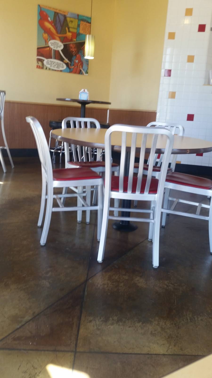 Wienerschnitzel | restaurant | 2565 Highland Ave, Highland, CA 92346, USA | 9098628801 OR +1 909-862-8801