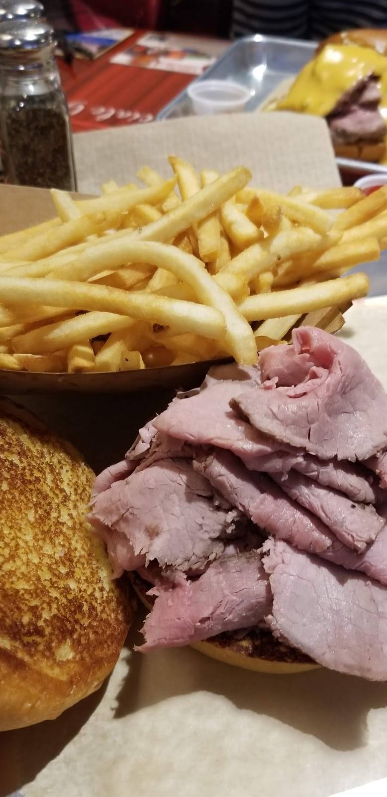 Mavericks Real Roast Beef | restaurant | 1746 Lexington Ave N, Roseville, MN 55113, USA | 6514939672 OR +1 651-493-9672