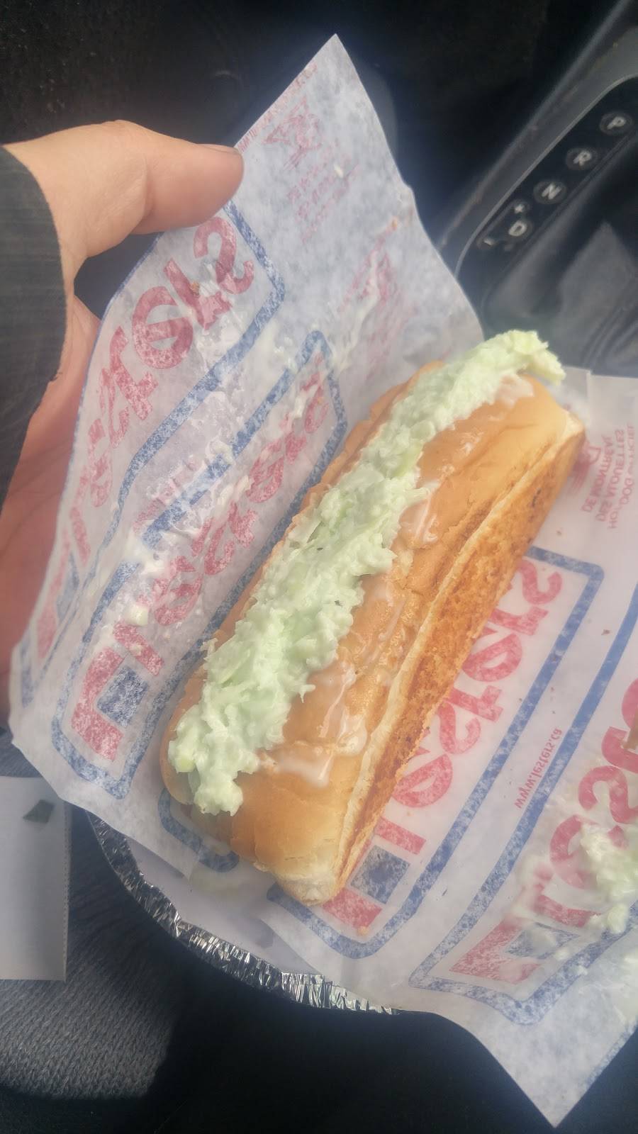 Restaurant Carrefour Du Roy | restaurant | 877 QC-309, Lac-des-Îles, QC J0W 1J0, Canada | 8195972406 OR +1 819-597-2406