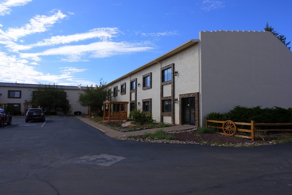 Grand Canyon Inn | night club | 257 AZ-64, Williams, AZ 86046, USA | 8006359203 OR +1 800-635-9203