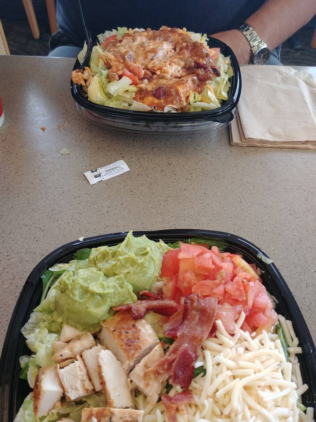 Wendys | restaurant | 329 Kent St W, Lindsay, ON K9V 2Z7, Canada | 7058788238 OR +1 705-878-8238