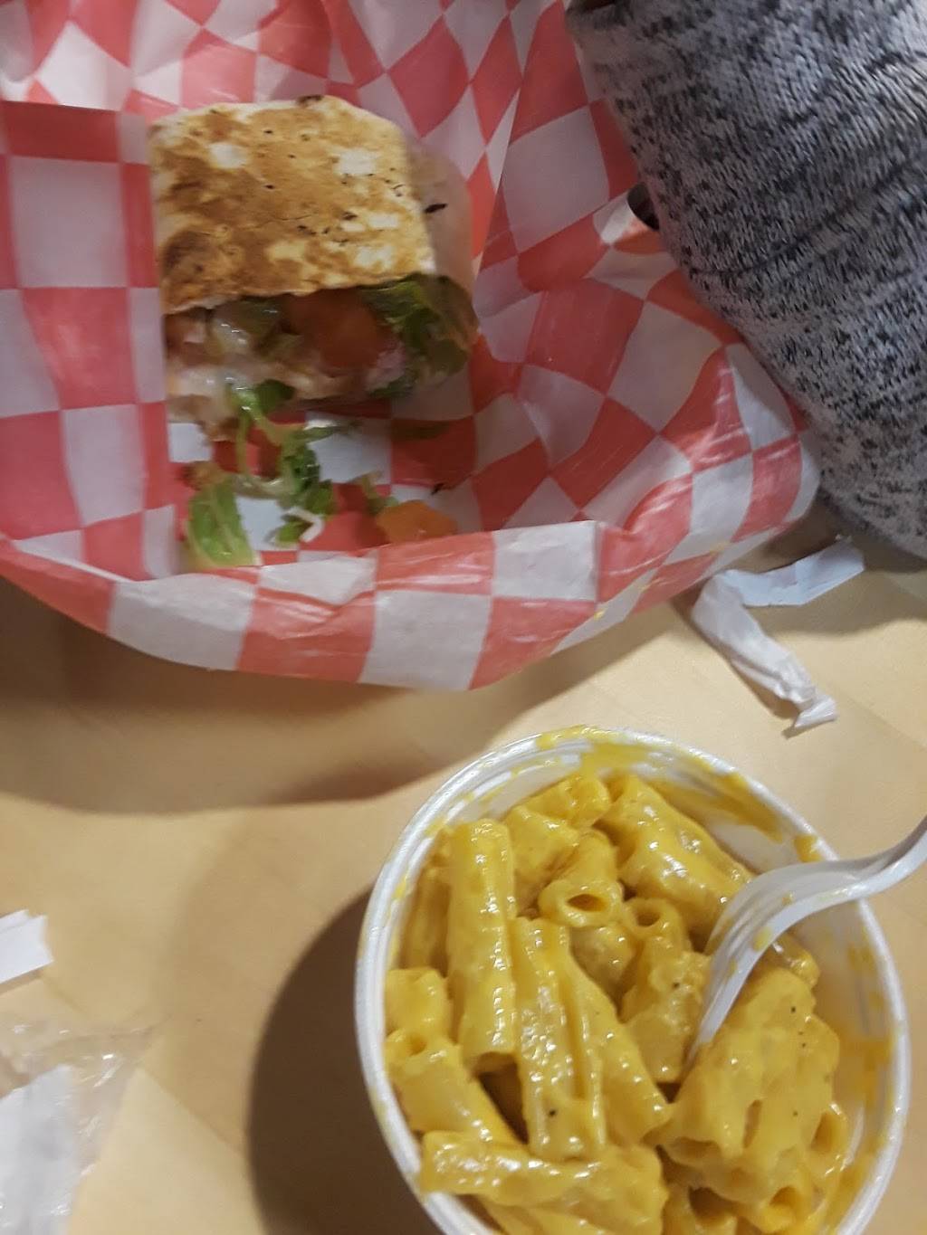 Chick E Ds | restaurant | 1375 Carew St, Springfield, MA 01104, USA | 4133018582 OR +1 413-301-8582