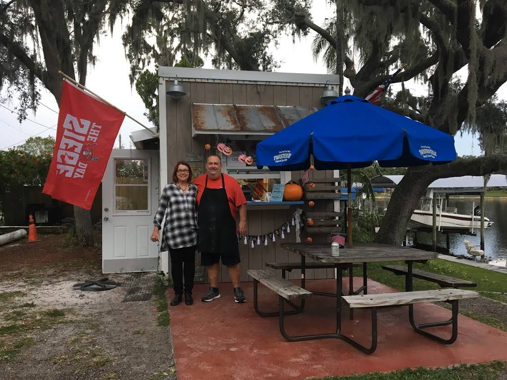 Dannys All American Burger "Beer Shed Location" | restaurant | Riverview, FL 33569, USA | 8137400606 OR +1 813-740-0606