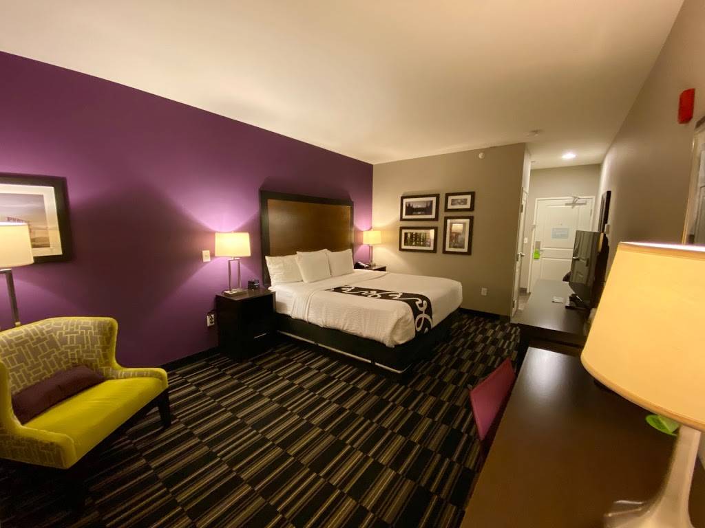 Dominos Pizza | meal delivery | 533 Custer Way SE ste b, Tumwater, WA 98501, USA | 3607540000 OR +1 360-754-0000