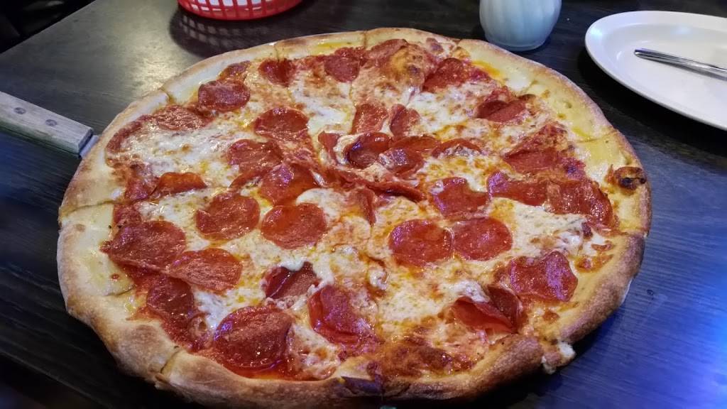 King Cole Pizza | restaurant | 612 S Lorena St, Los Angeles, CA 90023, USA | 3232684145 OR +1 323-268-4145