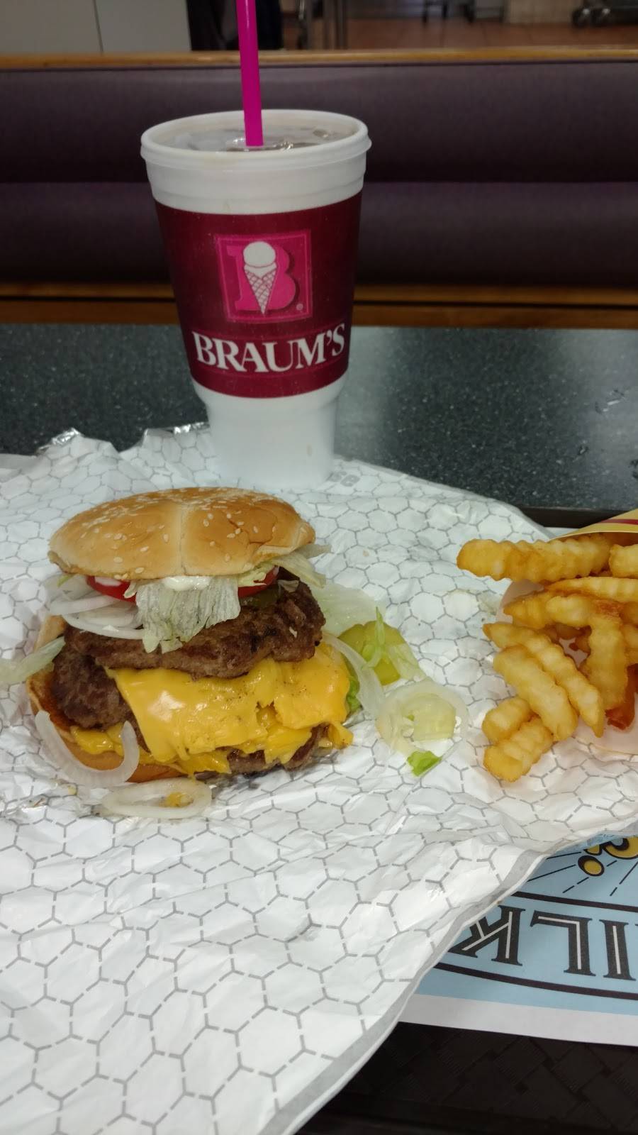 Braums Ice Cream & Burger Restaurant | restaurant | 2028 S 4th St, Chickasha, OK 73018, USA | 4052247313 OR +1 405-224-7313