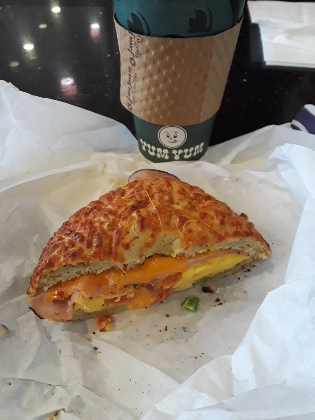 Yum Yum Donuts | cafe | 320 17th St, Santa Ana, CA 92706, USA | 7145600247 OR +1 714-560-0247