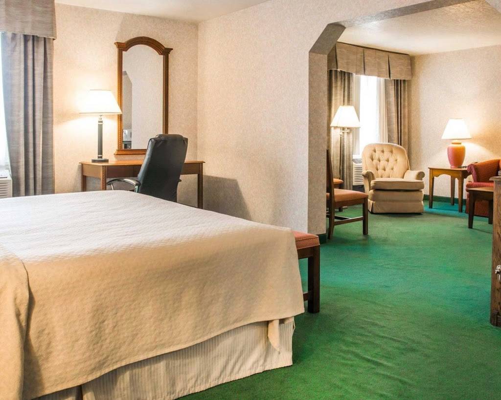 Quality Inn & Suites Next to the Casino | restaurant | 11081 E Michigan Ave, Battle Creek, MI 49014, USA | 2699643000 OR +1 269-964-3000