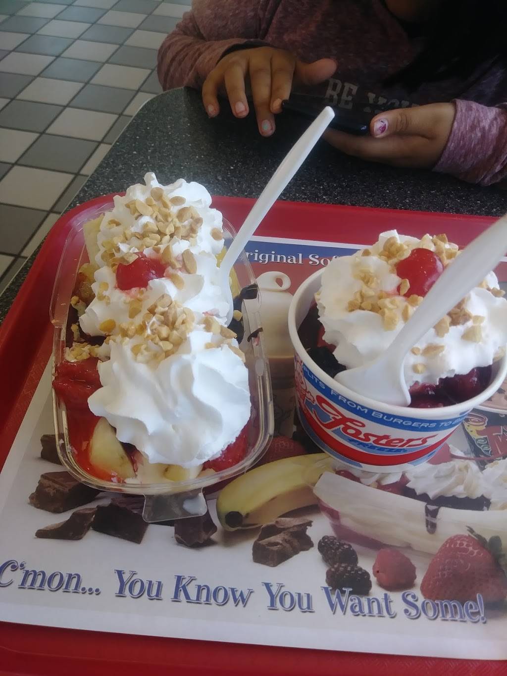 Fosters Freeze | restaurant | 3377 North Cedar Drive, Fresno, CA 93726, USA | 5592225384 OR +1 559-222-5384