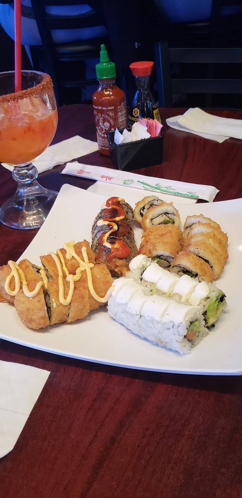 Moonrise Spirit & Sushi | restaurant | 1320 N Zaragoza Rd #7930, El Paso, TX 79936, USA | 9152197043 OR +1 915-219-7043