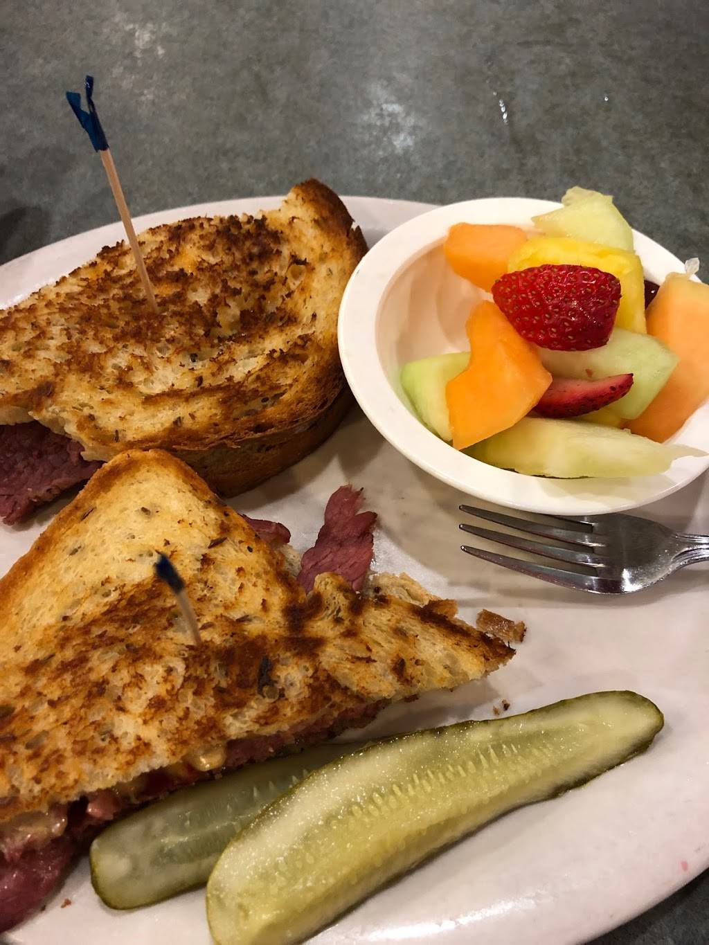 Goldbergs Fine Foods - Roswell | restaurant | 4383 Roswell Rd NE, Atlanta, GA 30342, USA | 4042563751 OR +1 404-256-3751