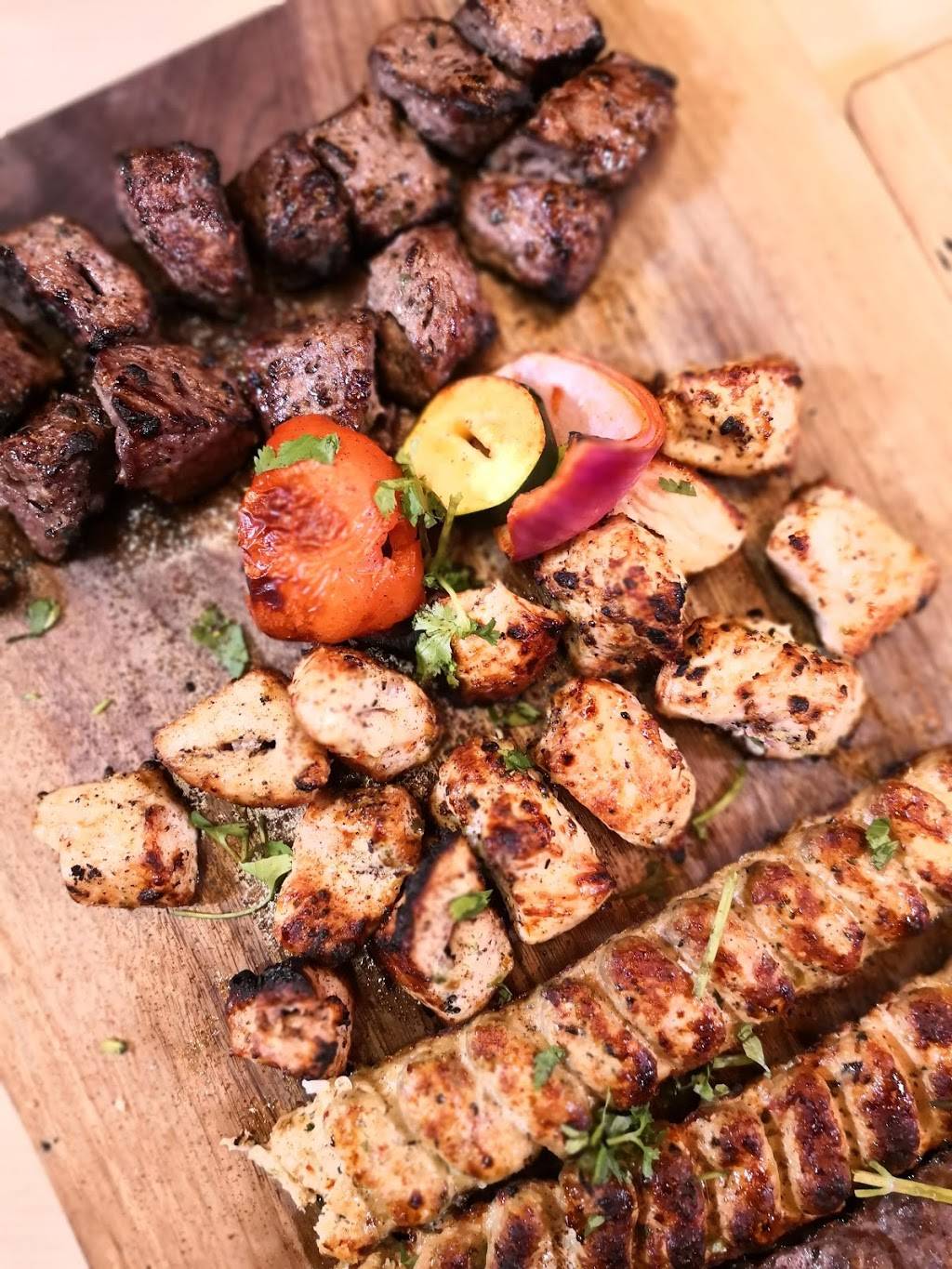 Naan & Kabob | restaurant | 1801 Lawrence Ave E, Scarborough, ON M1R 2X9, Canada | 4162858191 OR +1 416-285-8191