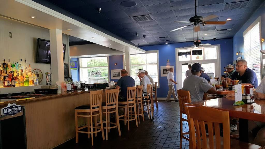 Village Bar & Grille | restaurant | 3 Skidway Village Walk, Savannah, GA 31411, USA | 9125985106 OR +1 912-598-5106