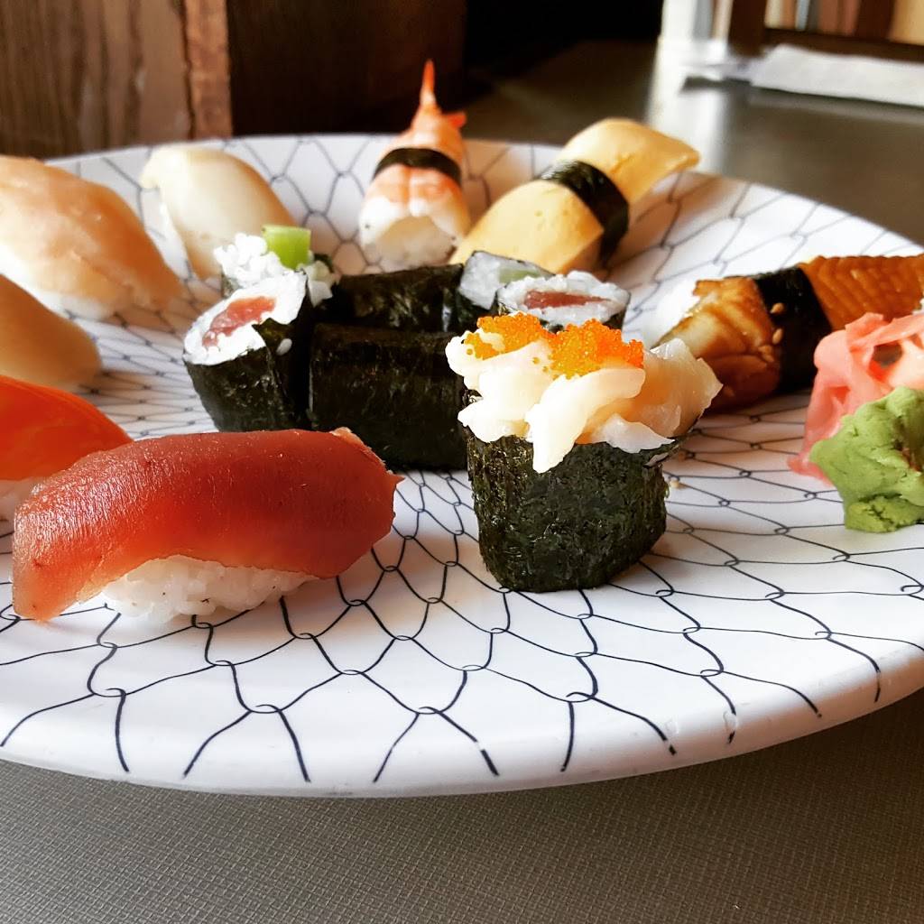 Suehiro Japanese Restaurant | restaurant | 4431 Corbett Dr Suite 104, Fort Collins, CO 80525, USA | 9706728185 OR +1 970-672-8185