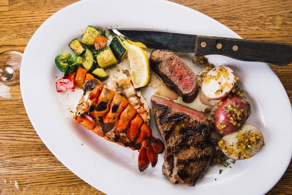 Pier Market | restaurant | Pier 39, San Francisco, CA 94133, USA | 4159897437 OR +1 415-989-7437