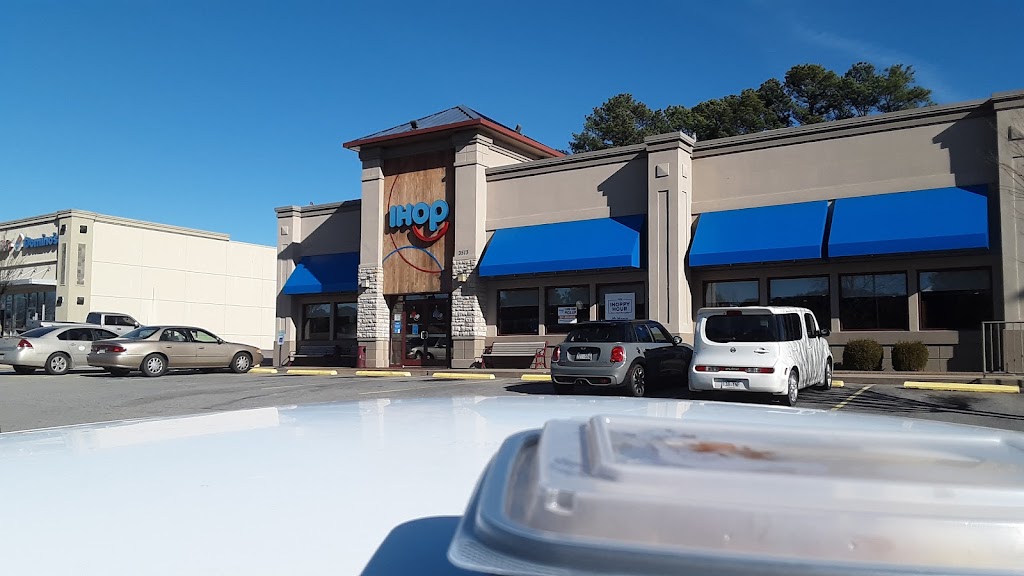 IHOP | restaurant | 3513 E Race Ave, Searcy, AR 72143, USA | 5013680895 OR +1 501-368-0895