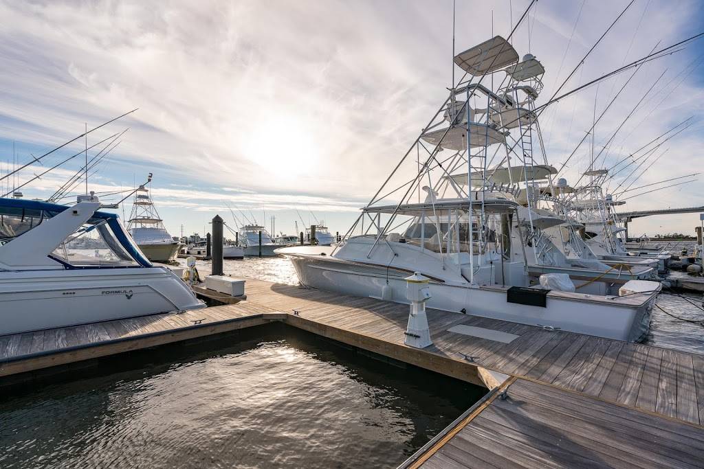 Town Creek Marina | meal takeaway | 114 Town Creek Dr, Beaufort, NC 28516, USA | 2527286111 OR +1 252-728-6111