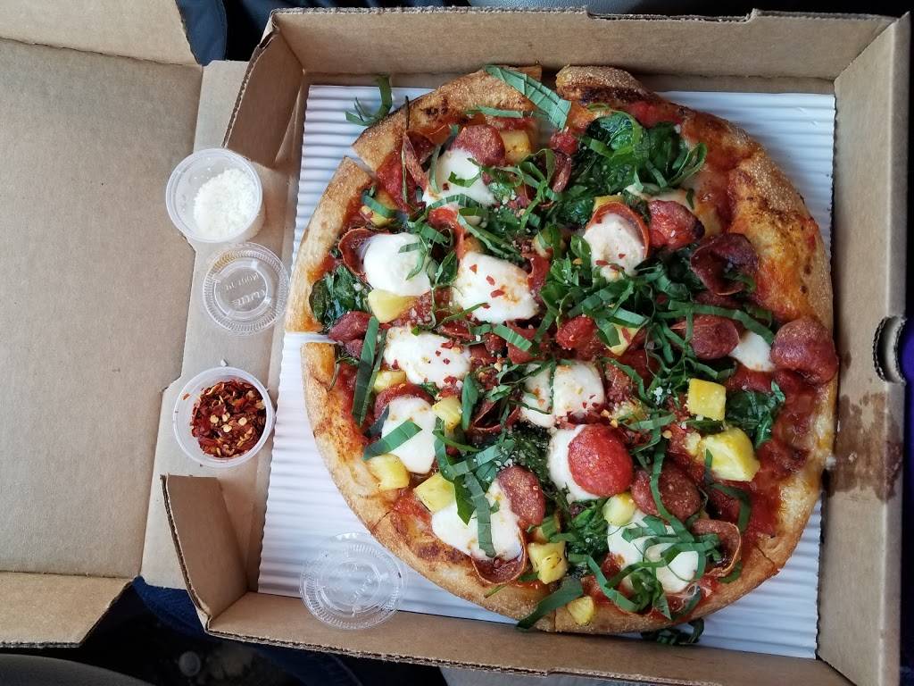 Luna Pizzeria | restaurant | 7705 Westheimer Rd Ste 200, Houston, TX 77063, USA | 2819741818 OR +1 281-974-1818