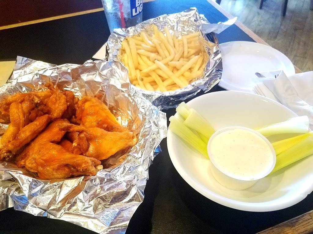 Goldbergs Bar and Grill | restaurant | 2936 S 132nd St, Omaha, NE 68144, USA | 4023331086 OR +1 402-333-1086