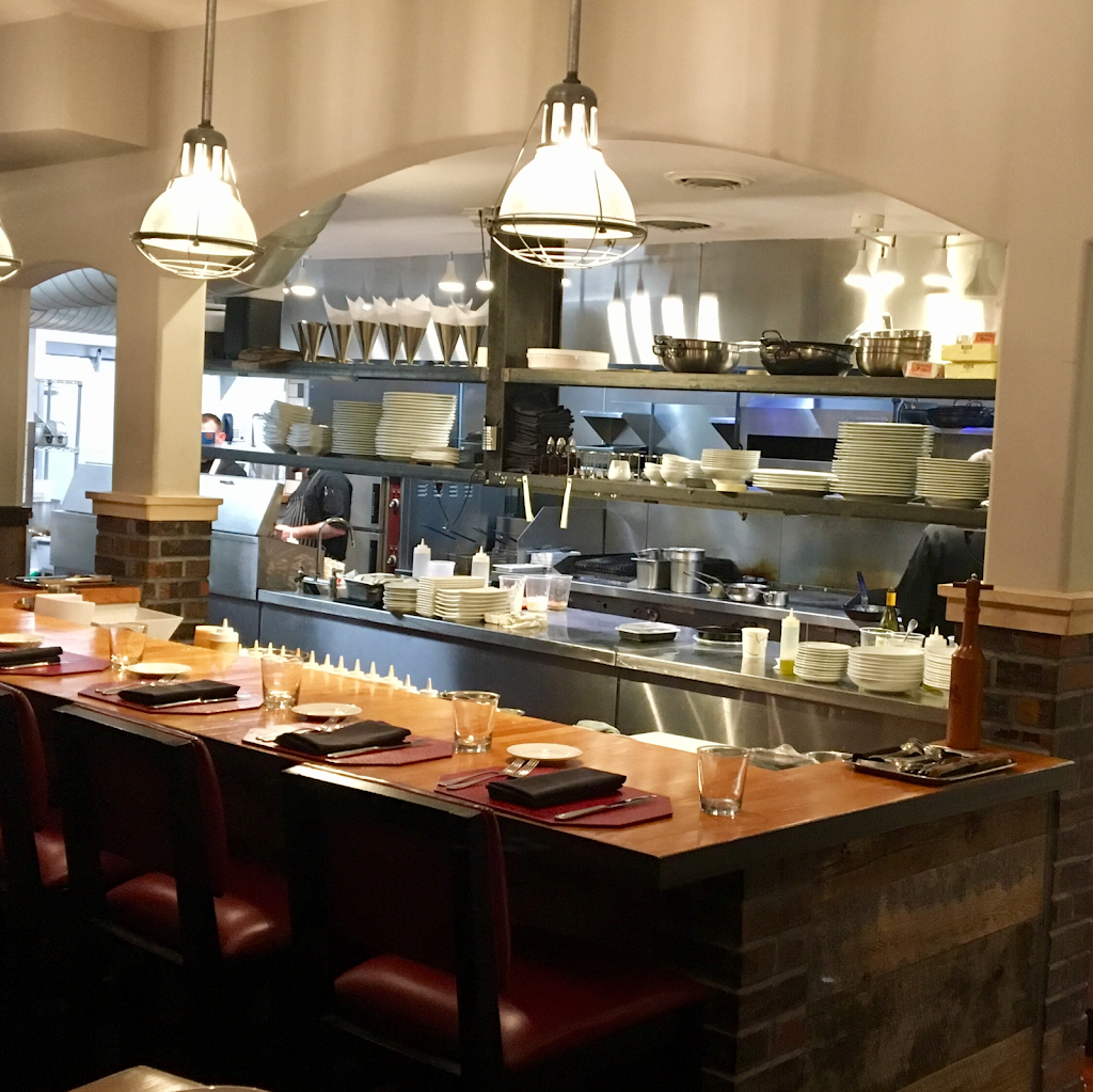 Boulevard Seafood Company | restaurant | 49 W Main St, Somerville, NJ 08876, USA | 9087223300 OR +1 908-722-3300