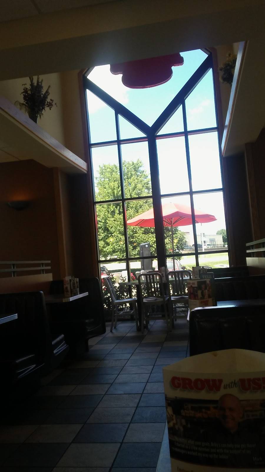 Arbys | meal takeaway | 1 S, Hedge Ln, Paola, KS 66071, USA | 9132942504 OR +1 913-294-2504