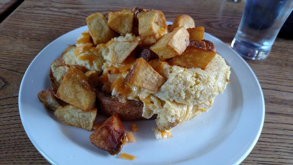 Harvest Moon Grille | restaurant | 331 E Main St, Lincolnton, NC 28093, USA | 7047354199 OR +1 704-735-4199