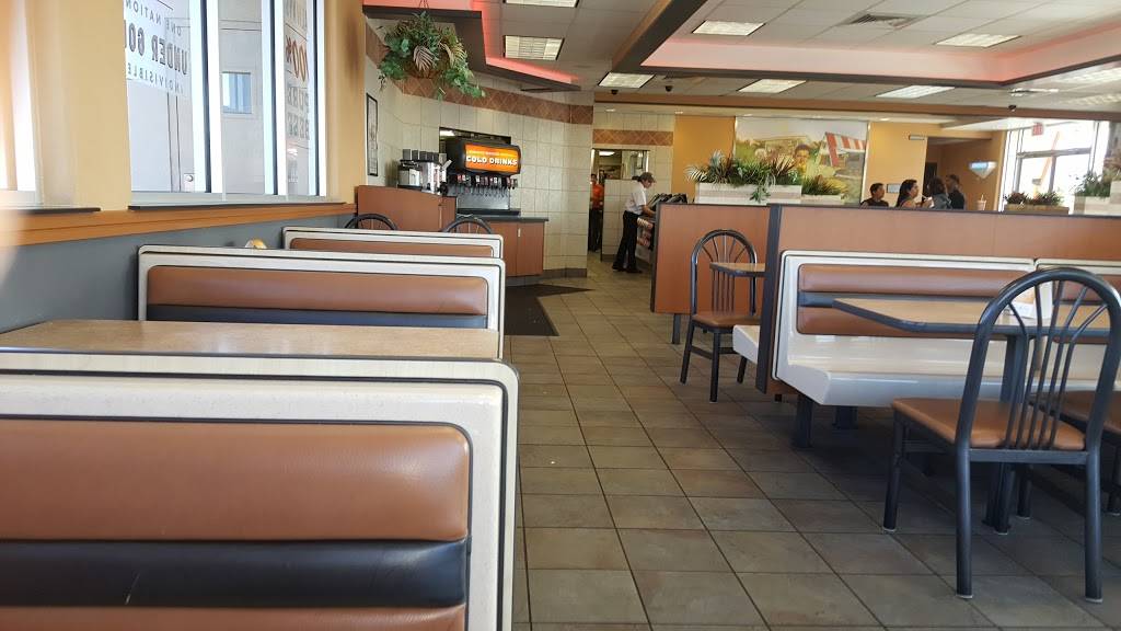 Whataburger | restaurant | 7057 S Desert Blvd, Canutillo, TX 79835, USA | 9158772445 OR +1 915-877-2445
