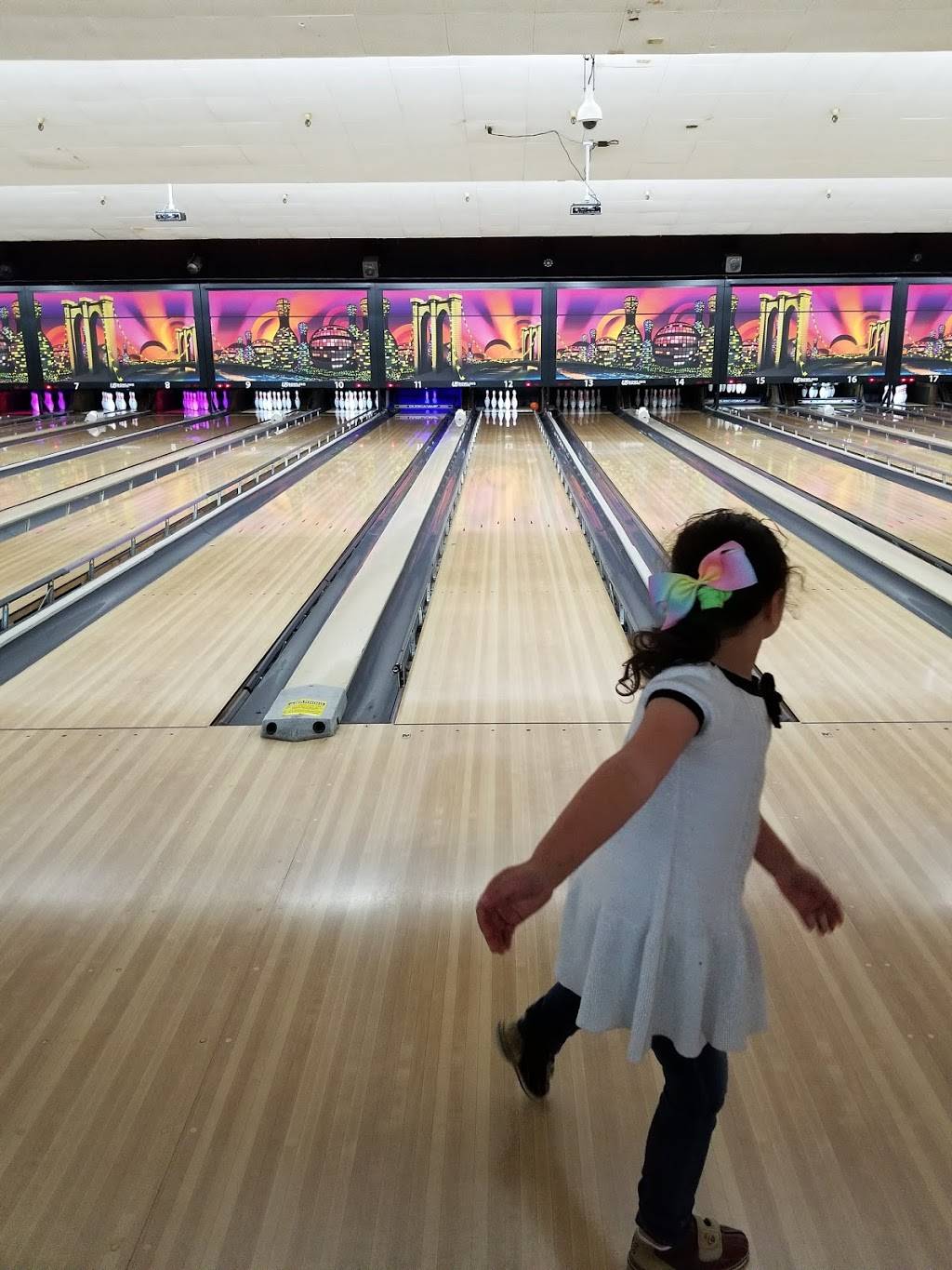 Bel Mateo Bowl | meal takeaway | 4330 Olympic Ave, San Mateo, CA 94403, USA | 6503412616 OR +1 650-341-2616