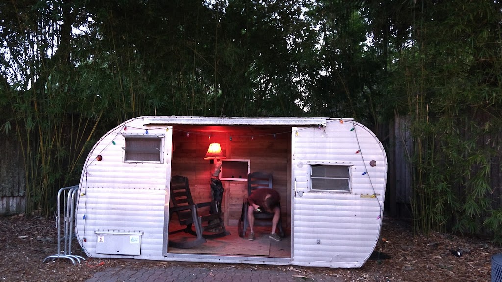 Tuffys Bottle Shop / Lounge / Music Box | night club | 200 Myrtle Ave, Sanford, FL 32771, USA | 3213634647 OR +1 321-363-4647