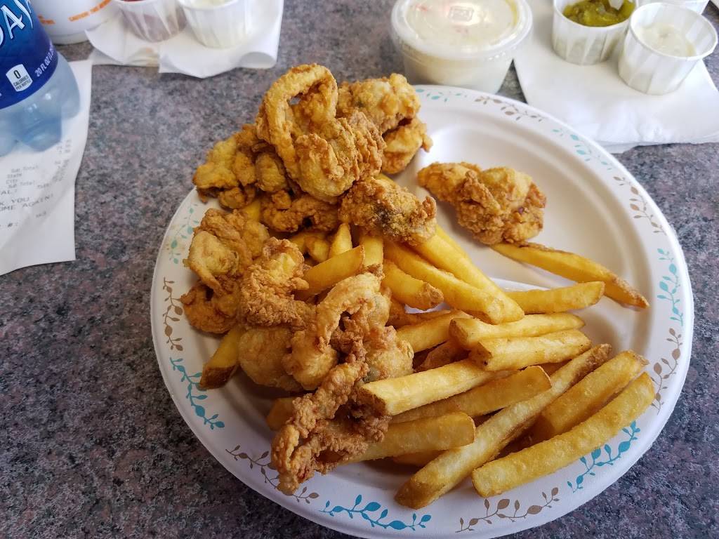 Tonys Clam Shop | restaurant | 861 Quincy Shore Dr, Quincy, MA 02170, USA | 6177735090 OR +1 617-773-5090