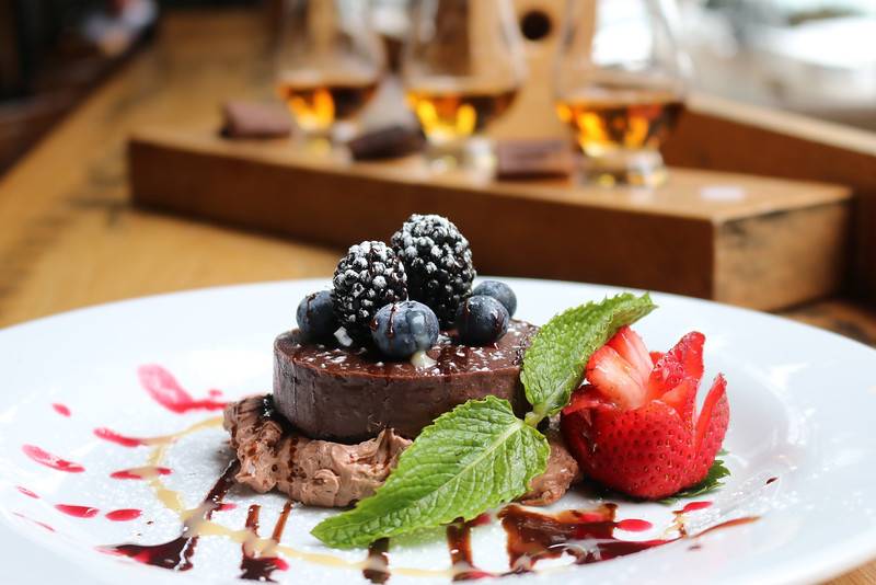 Gamlin Whiskey House | restaurant | 236 N Euclid Ave, St. Louis, MO 63108, USA | 3148759500 OR +1 314-875-9500