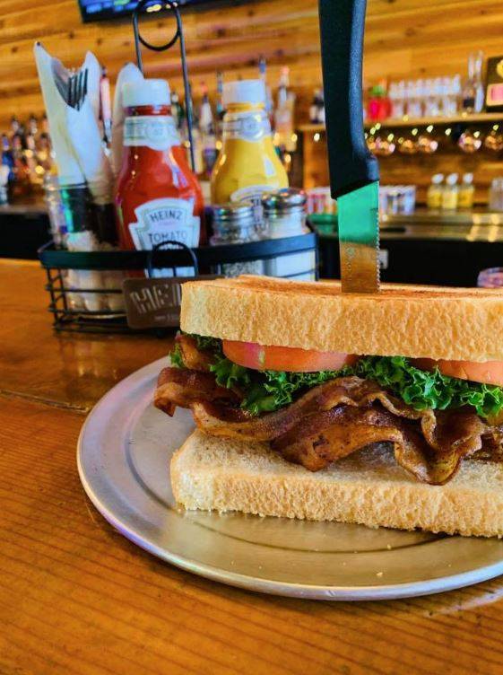 The Break Room Pub n Grub | restaurant | 122 S Main St, Tampico, IL 61283, USA | 8159820014 OR +1 815-982-0014